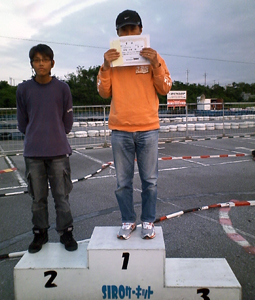 �e�P�O�S�N���X�a���C���E�g�b�v�R