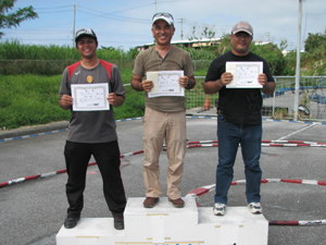 �G�L�X�p�[�g�N���X�`���C���E�g�b�v�R