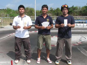 �G�L�X�p�[�g�N���X�`���C���E�g�b�v�R