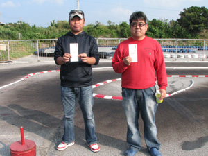 �e�P�O�S�N���X�`���C���E�g�b�v�R