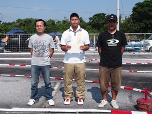 �G�L�X�p�[�g�N���X�`���C���E�g�b�v�R