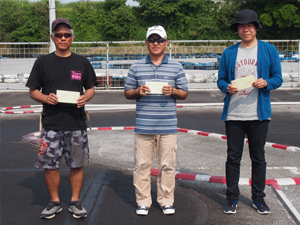 �G�L�X�p�[�g�N���X�`���C���E�g�b�v�R