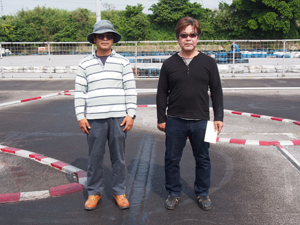 �^�~���N���X�a���C���E�g�b�v�R