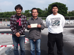 �G�L�X�p�[�g�N���X�`���C���E�g�b�v�R