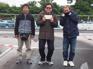 �I�[�v���N���XB���C���E�g�b