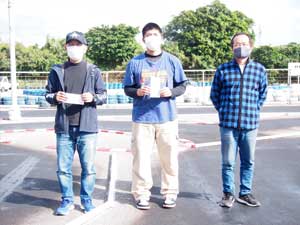 �I�[�v���N���XA���C���E�g�b�v�R