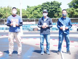 �I�[�v���N���XA���C���E�g�b�v�R