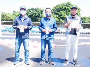 �^�~���N���XA���C���E�g�b�v�R