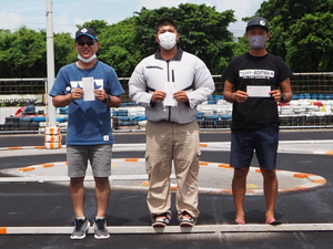 �P�Q�N���XA���C���E�g�b�v�R