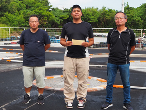 �~�j�N���X�`���C���E�g�b�v�R