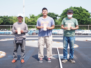 �P�Q�N���XA���C���E�g�b�v�R