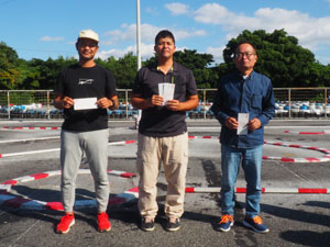 �X�|�[�c�N���XA���C���E�g�b�v�R