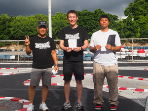 �P�^�P�Q�N���X�`���C���E�g�b�v�R