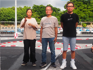 �r�h�q�n-�s�b�Q�N���X�a���C���E�g�b�v�R