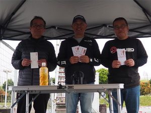 �X�|�[�c�N���X�`���C���E�g�b�v�R