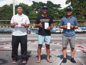 �X�|�[�c�N���X�`���C���E�g�b�v�R