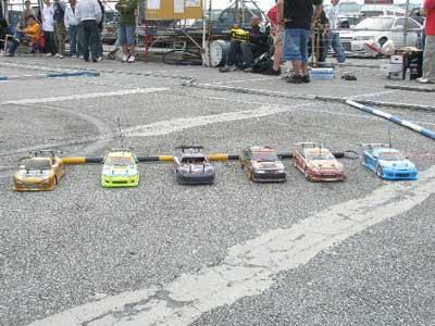 �I�[�v���N���X����